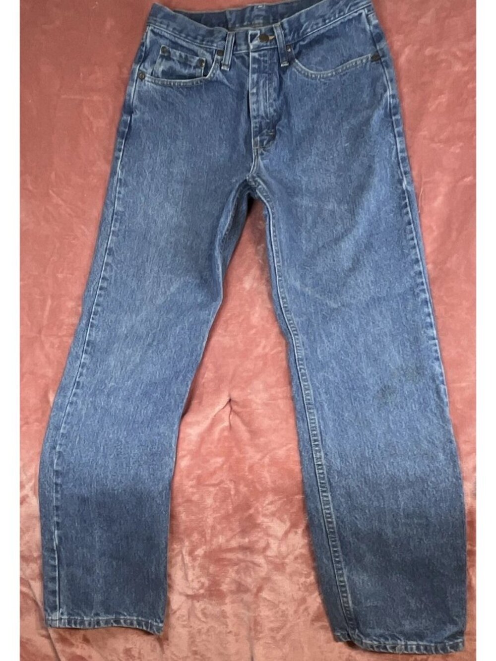 Men’s Blue Jeans Wrangler size 30 x 32 loose fit